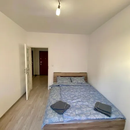Apartmán Komfortowy Z Balkonem Na Woli, 2 *