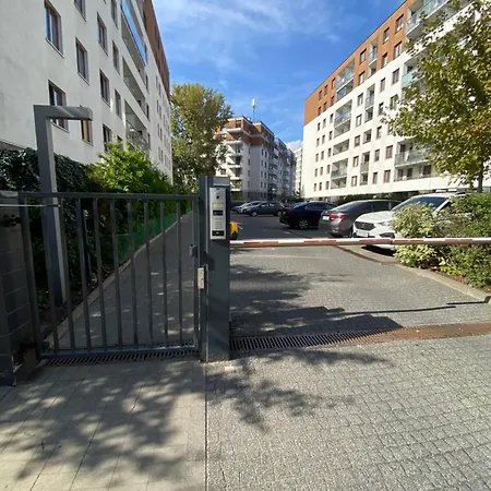 Komfortowy Z Balkonem Na Woli, 2