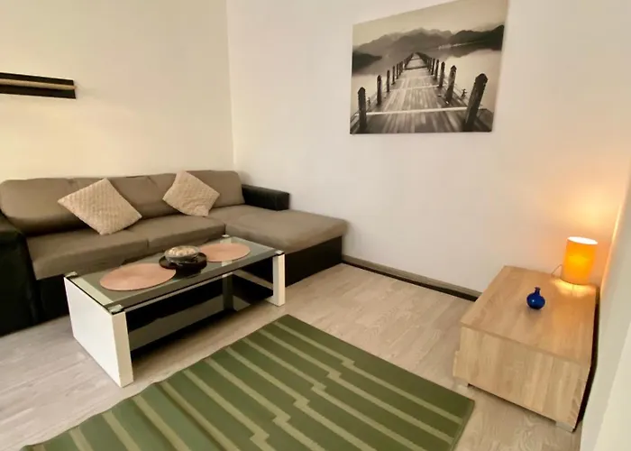 Komfortowy Z Balkonem Na Woli, 2 *