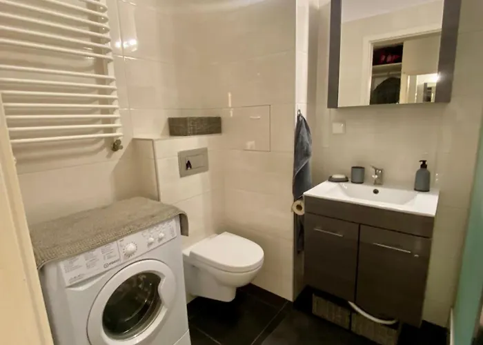 Komfortowy Z Balkonem Na Woli, 2 *