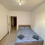 아파트 Komfortowy Z Balkonem Na Woli, 2 *